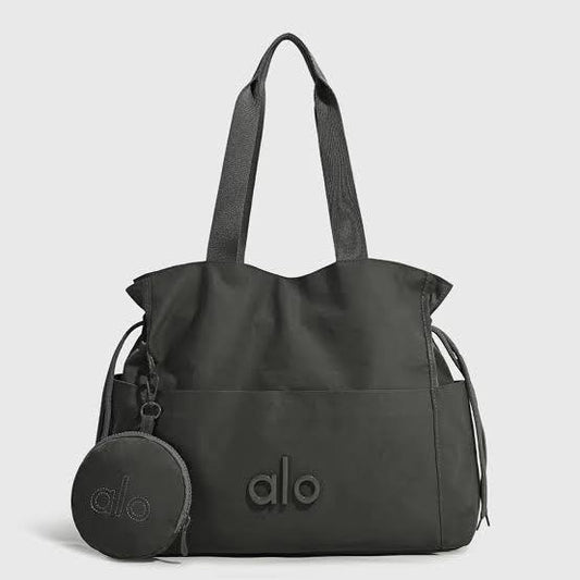 Alo Yoga Tote Bag con monedero desmontable